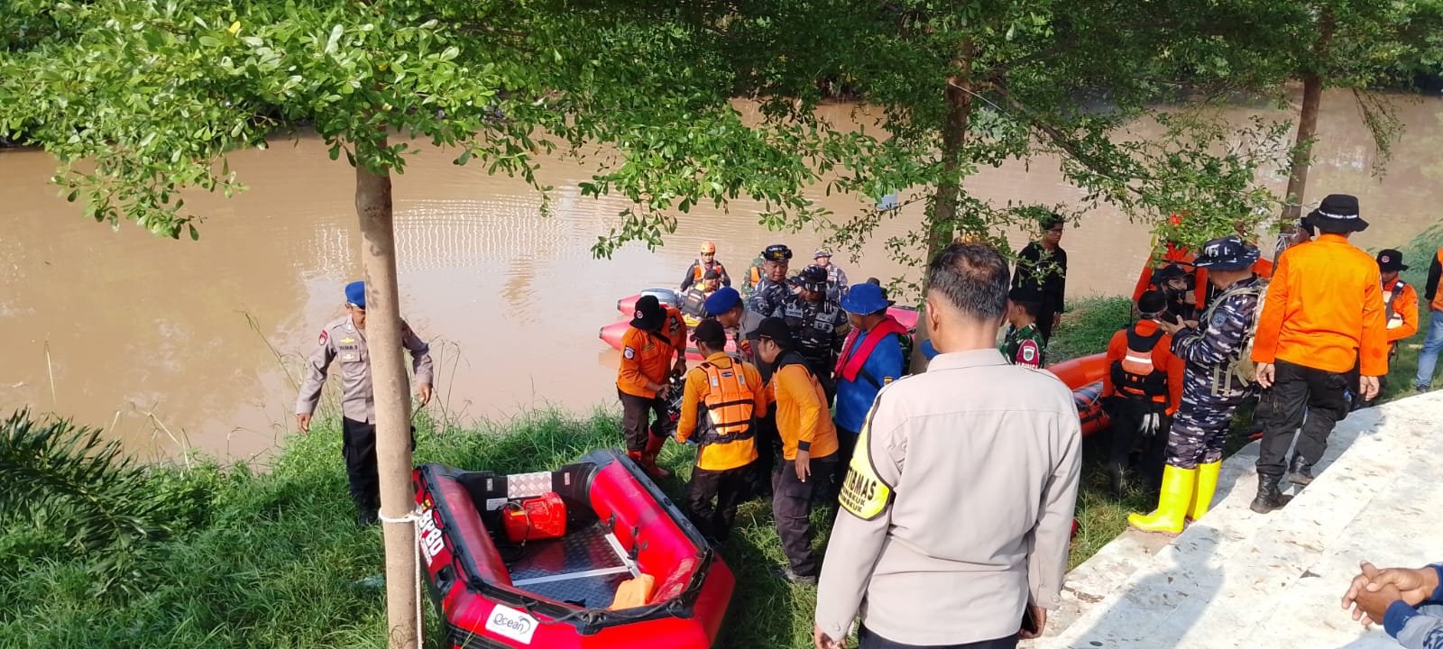 Pencarian Hari Ke-2 Korban Tenggelam di Kali Kriyan: Tim Gabungan Perluas Radius Penyisiran
